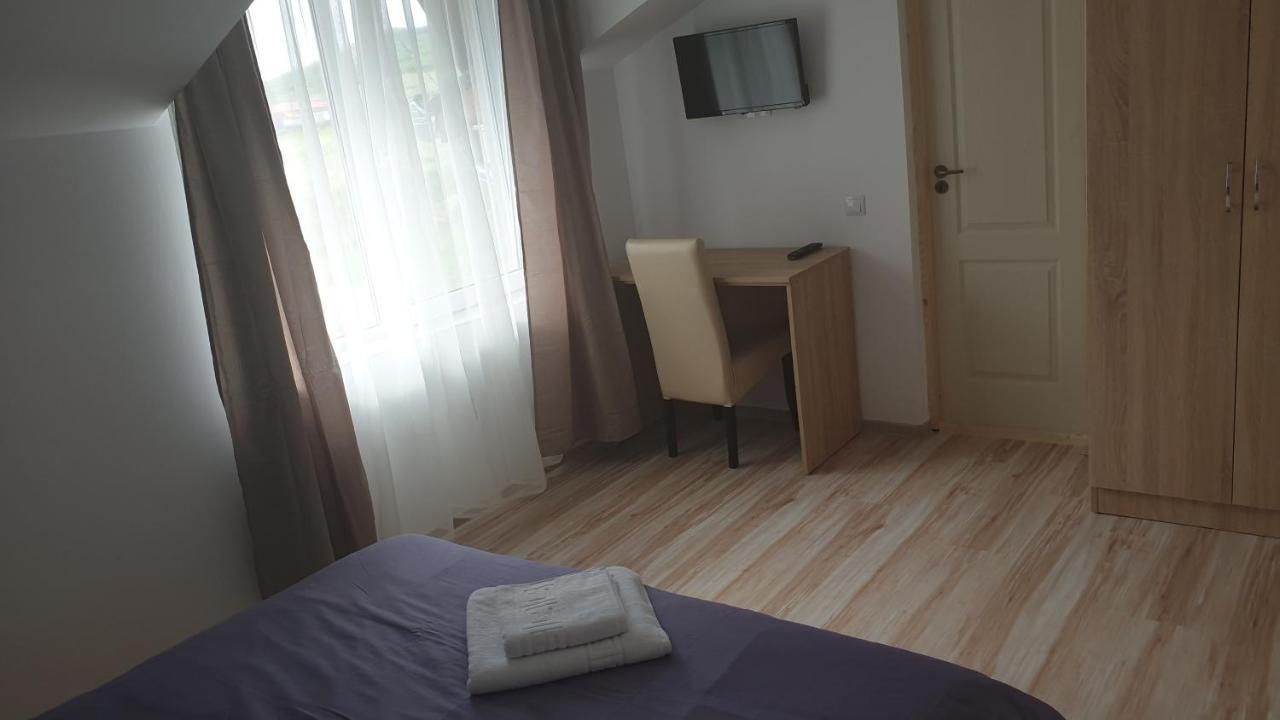 Casa Soral Panzió Felőr Kültér fotó